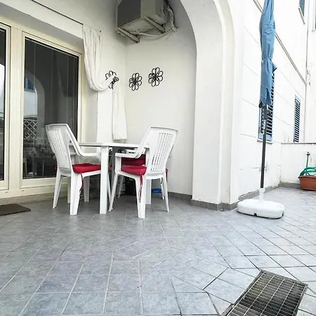 Le Residenze Blu Sardinia 아파트호텔 라 칼레타