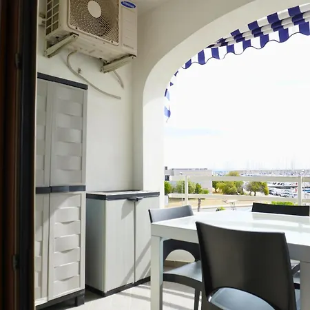 Le Residenze Blu Sardinia 아파트호텔 라 칼레타